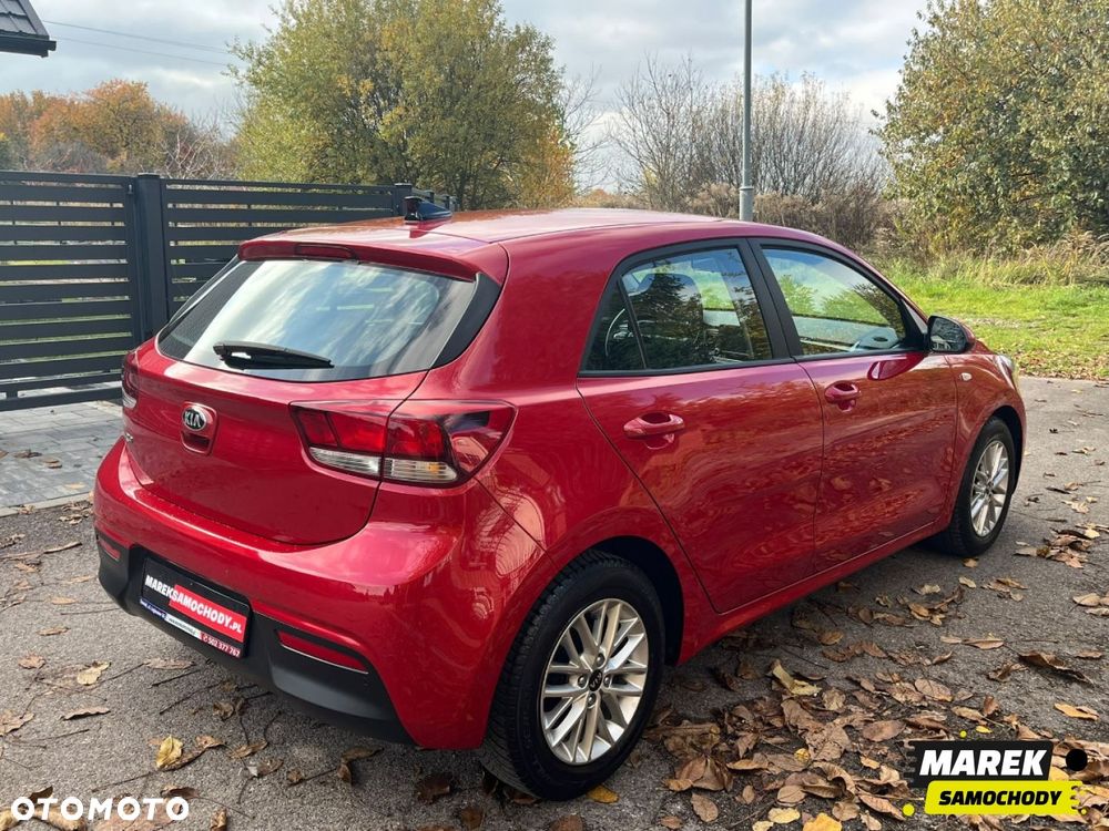 Kia Rio - 5