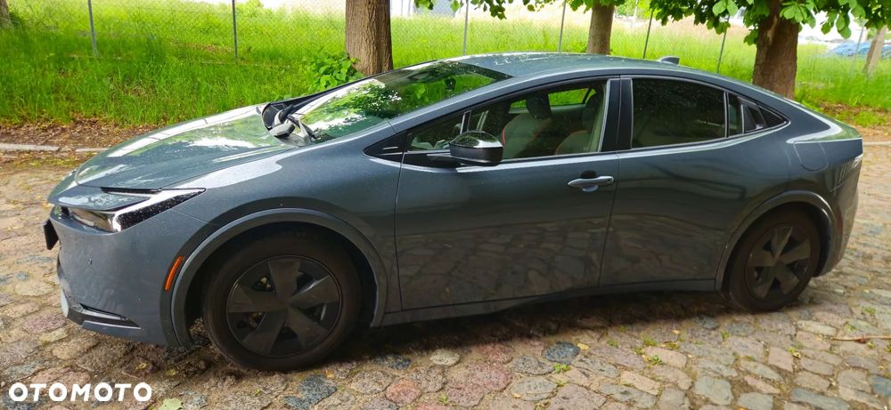 Toyota Prius 2.0 Hybrid Executive - 2