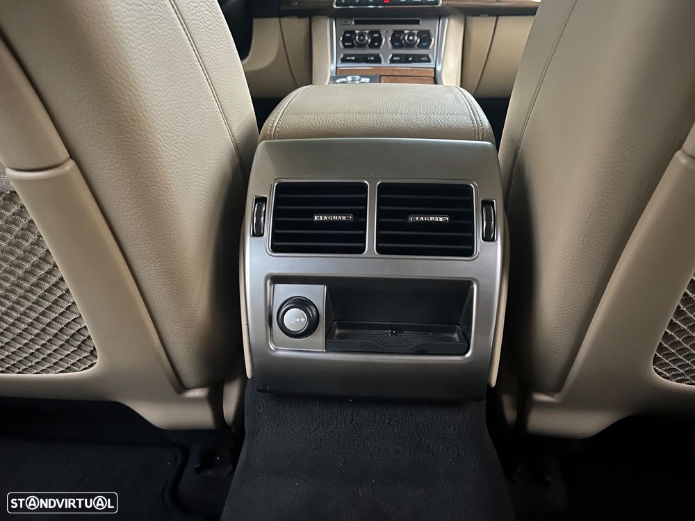 Jaguar XF Sportbrake 2.2 D Premium Luxury - 48