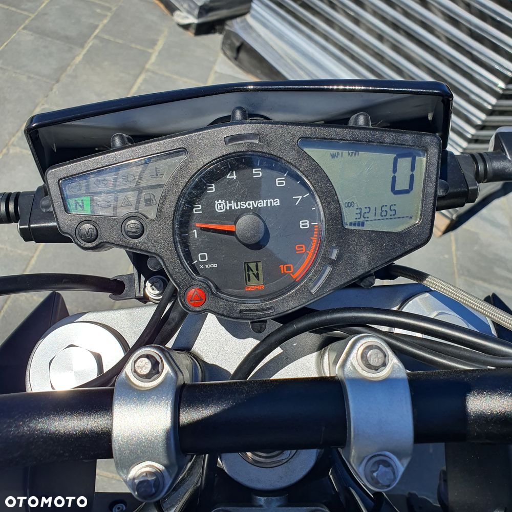 Husqvarna Nuda 900R - 10