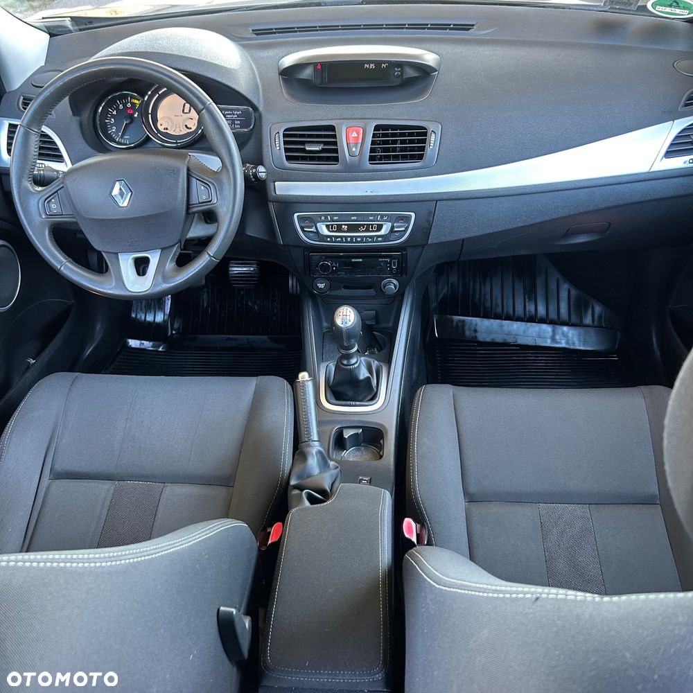 Renault Megane 1.6 16V 110 Paris Business - 15