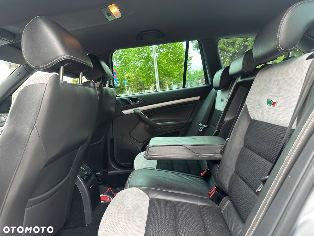 Skoda Octavia 2.0 TDI CR DPF RS - 20