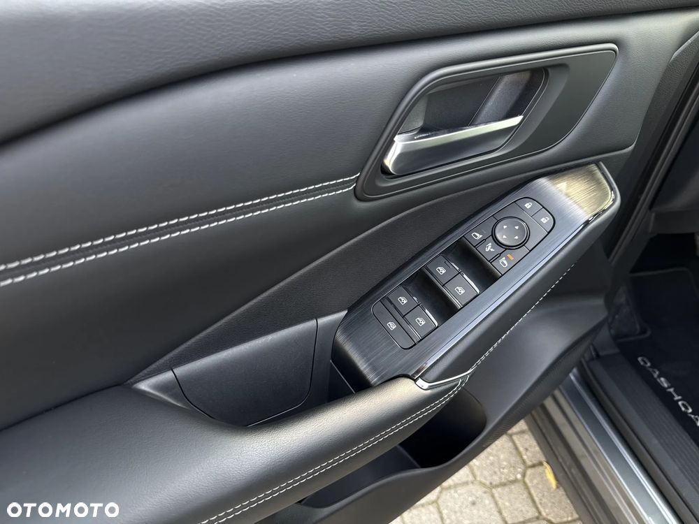 Nissan Qashqai 1.3 DIG-T mHEV N-Connecta Xtronic - 41