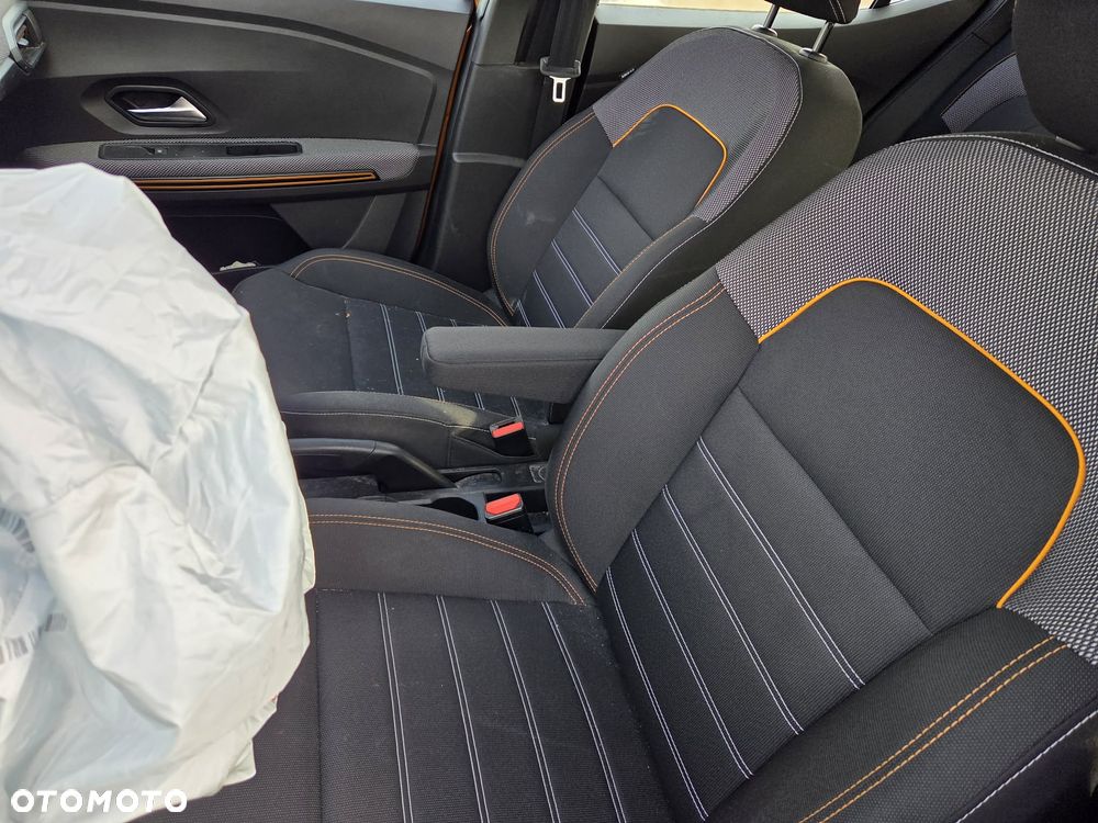 Dacia Sandero Stepway TCe 100 Celebration - 15