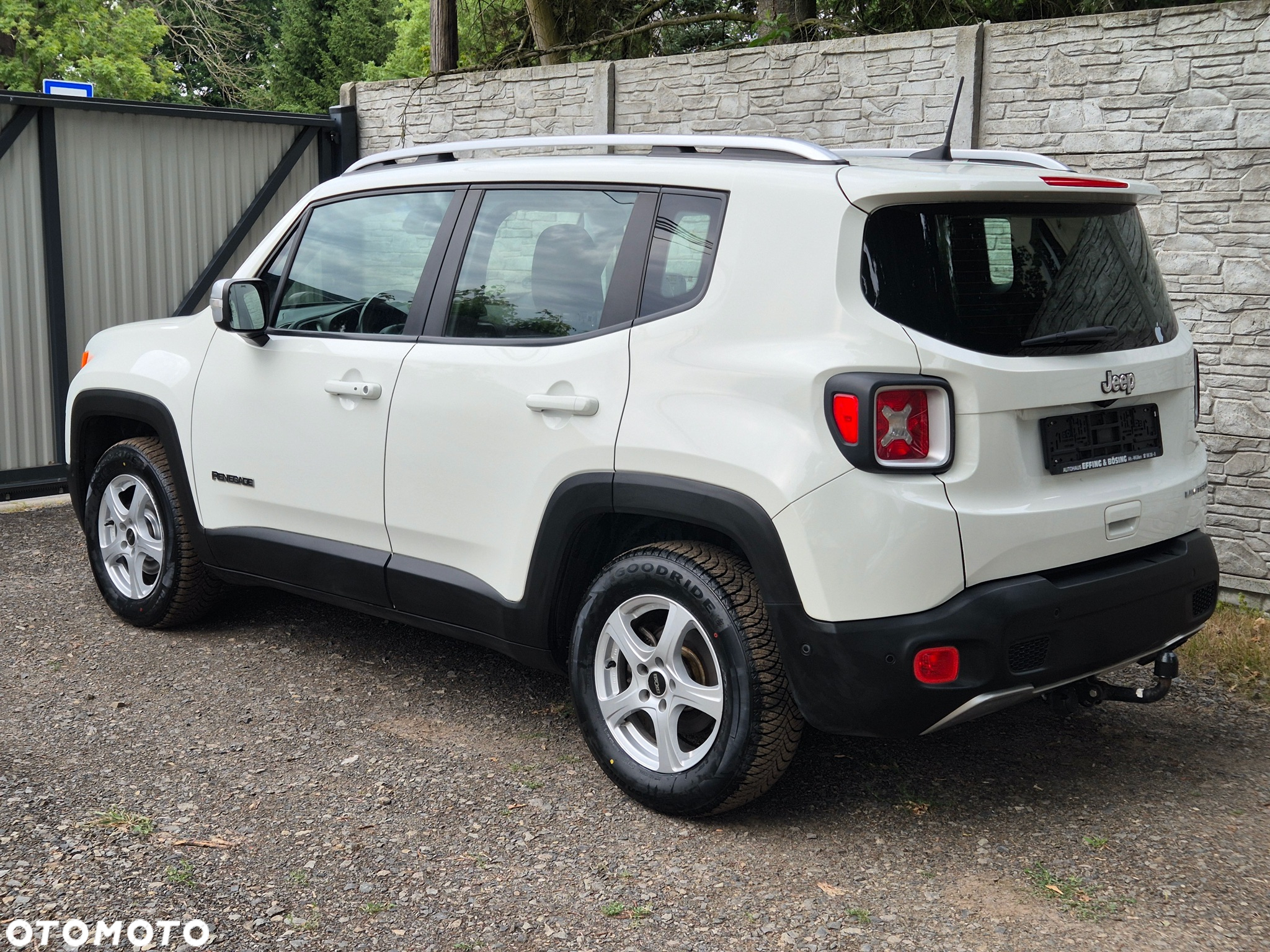 Jeep Renegade 1.4 MultiAir Limited - 12