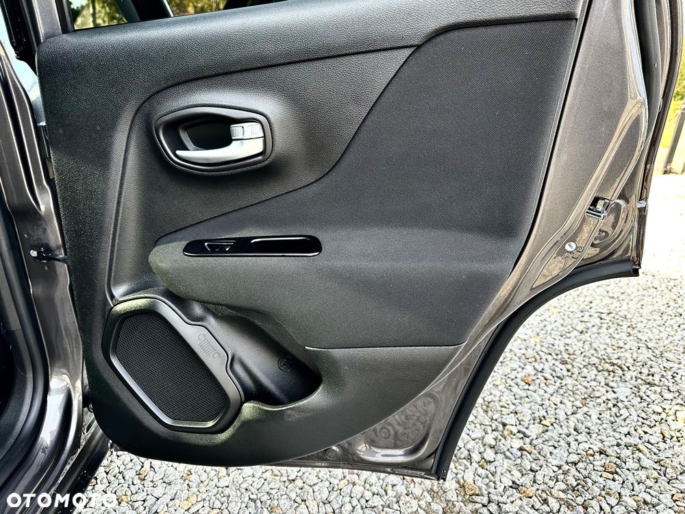 Jeep Renegade 1.3 T-GDI Automatik Longitude - 12