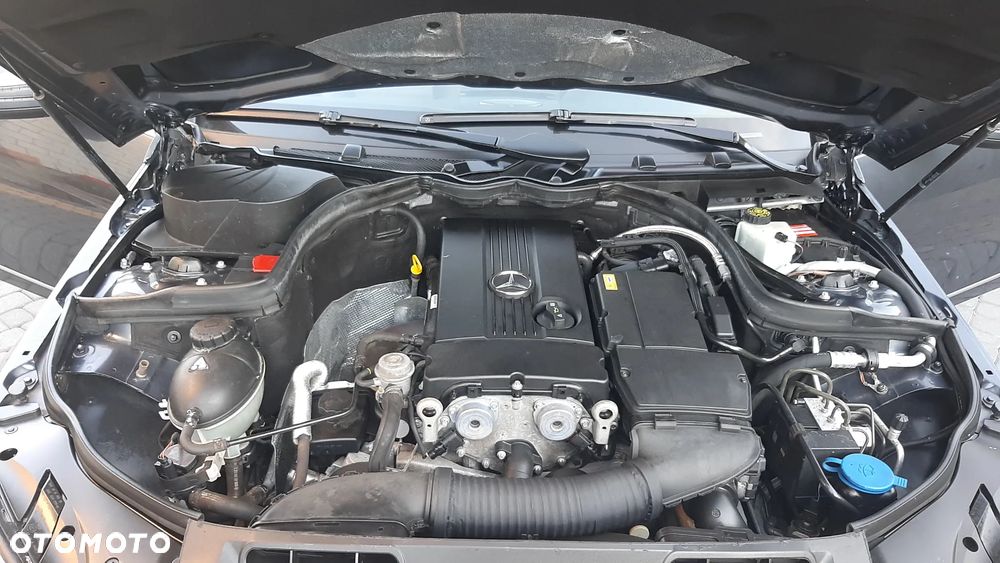 Mercedes-Benz Klasa C 180 Kompressor BlueEFFICIENCY Avantgarde - 36