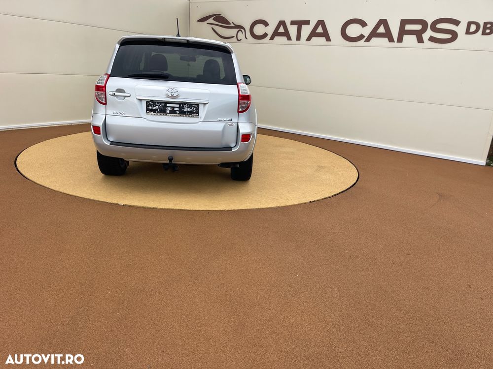Toyota RAV4 - 13