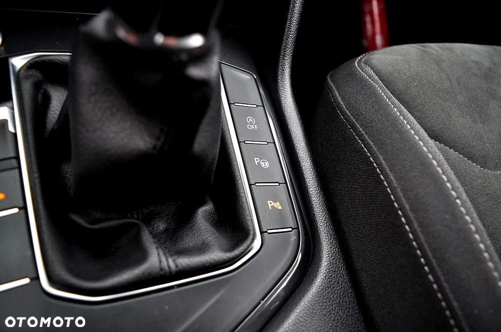 Volkswagen Tiguan 1.5 TSI EVO IQ Drive - 32