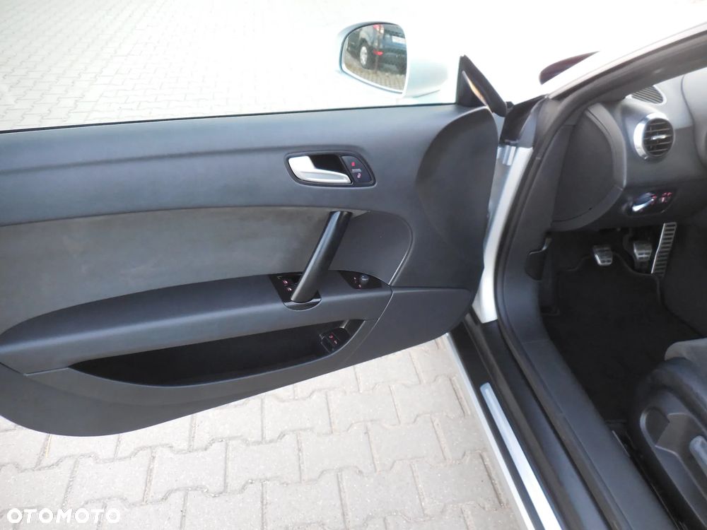 Audi TT Coupé 1.8 TFSI - 13