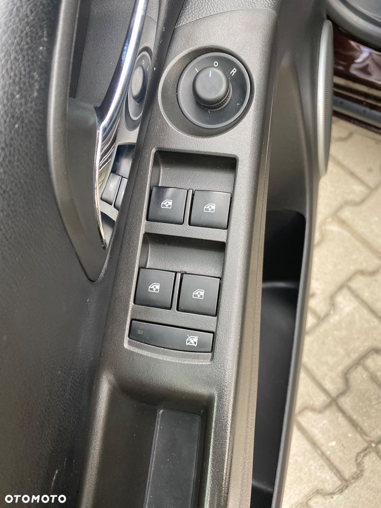 Chevrolet Cruze 1.7 LT - 18