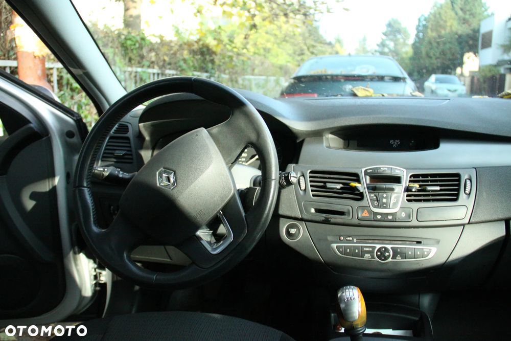 Renault Laguna 2.0 Authentique - 10