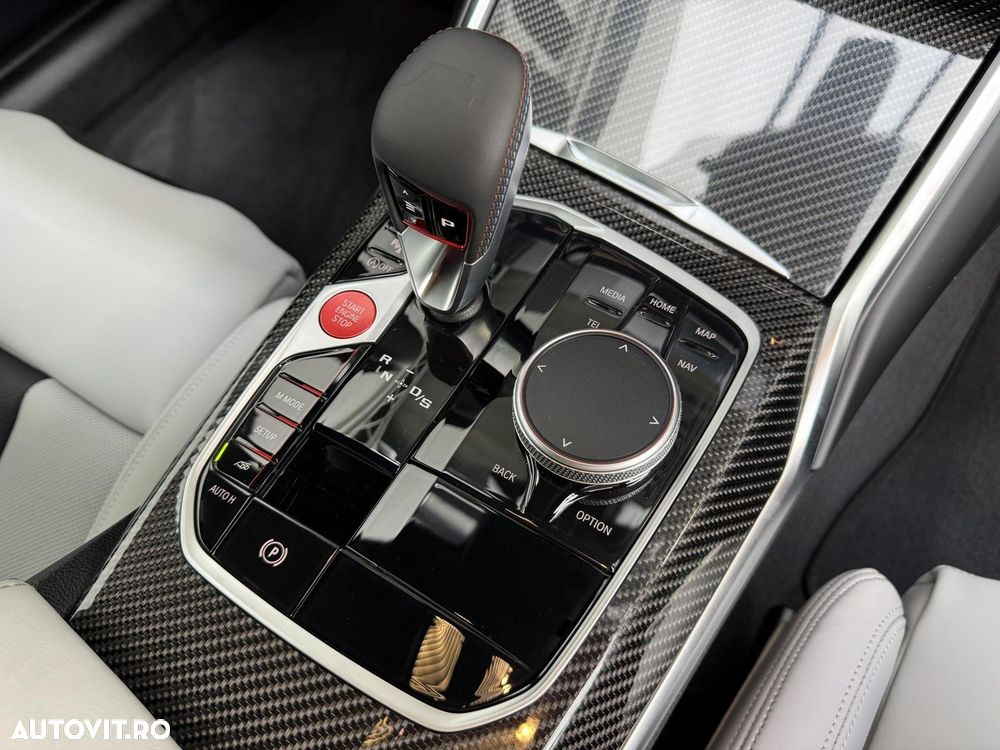 BMW M4 Competition M xDrive - 32