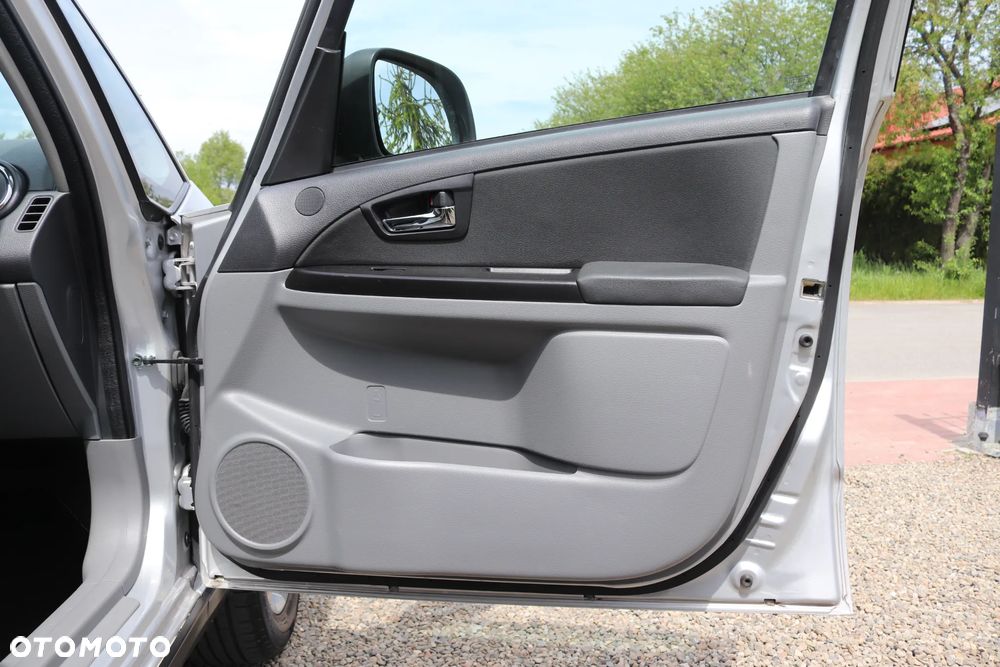 Suzuki SX4 1.6 VVT 4x4 Limited - 27