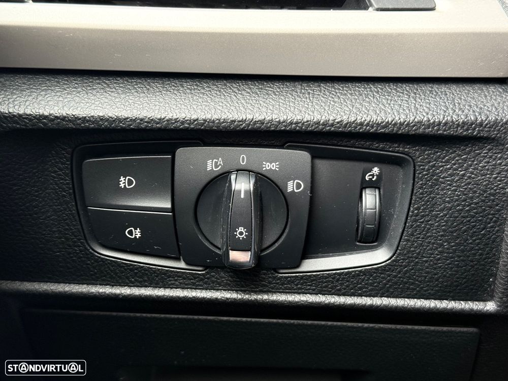 BMW 118 d Aut. Sport Line - 25