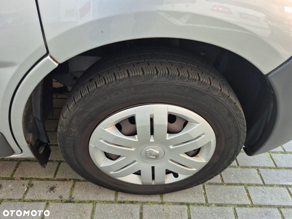 Renault Traffic - 19