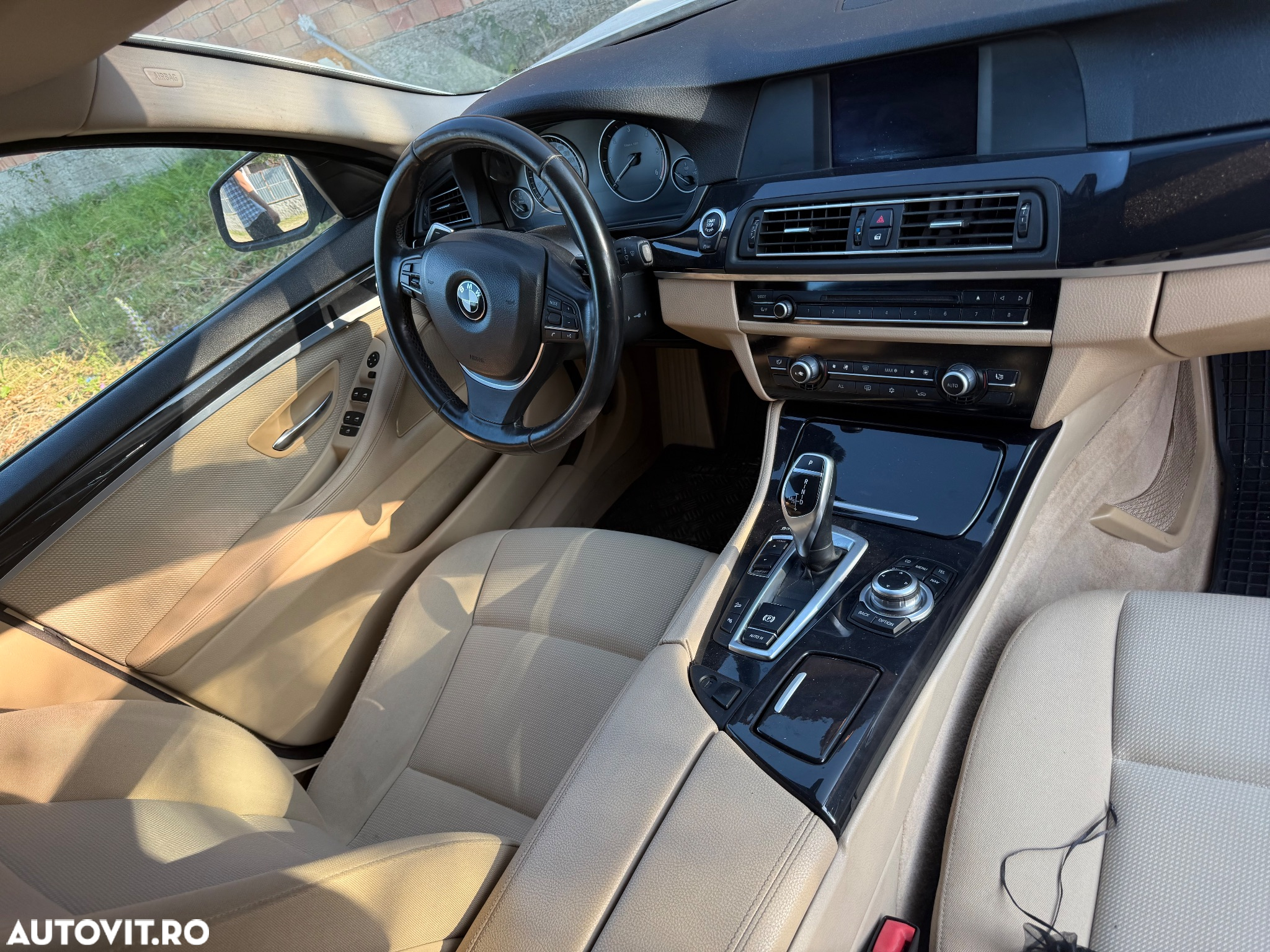 BMW Seria 5 525d xDrive Touring - 5