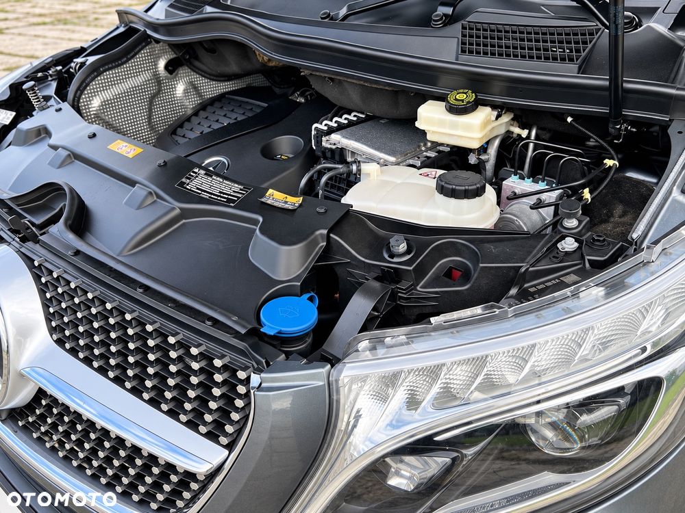 Mercedes-Benz Klasa V 300 d Avantgarde 9G-Tronic (długi) - 9