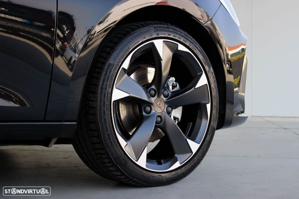 Cupra Leon 1.5 eTSI MID DSG - 10