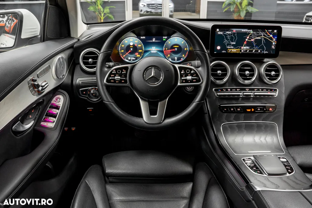 Mercedes-Benz GLC 300 d 4Matic 9G-TRONIC Exclusive - 34