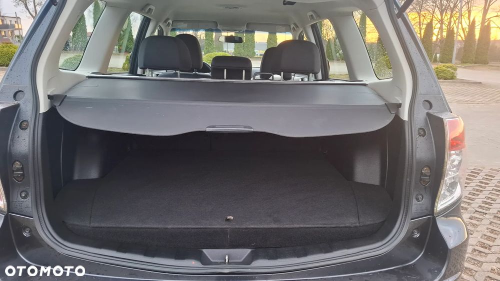 Subaru Forester 2.0X Trend - 11