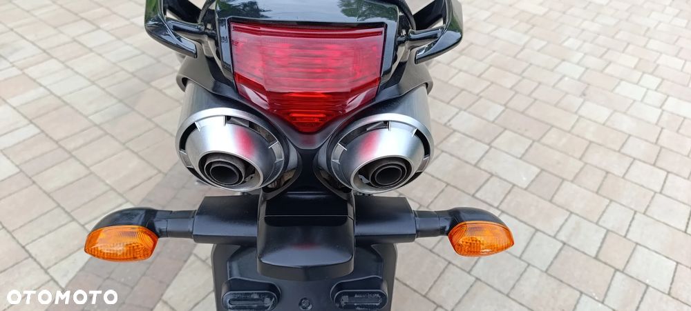 Yamaha FZ - 31