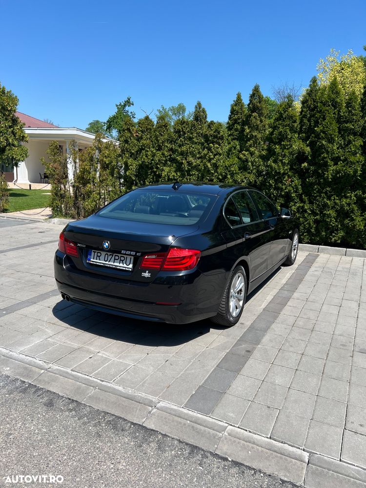BMW Seria 5 525d xDrive Sport-Aut. - 14