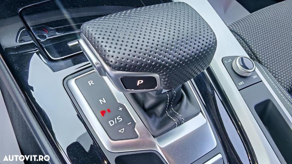Audi A4 Limuzina 35 TFSI S tronic S line - 14