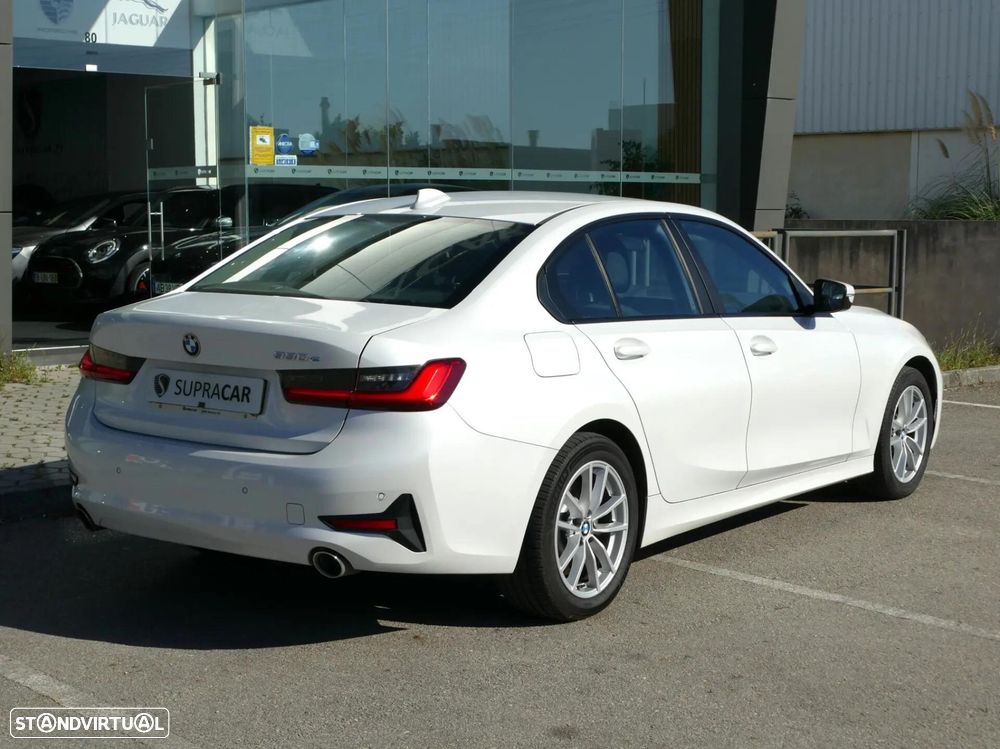 BMW 330 e iPerformance Advantage - 5