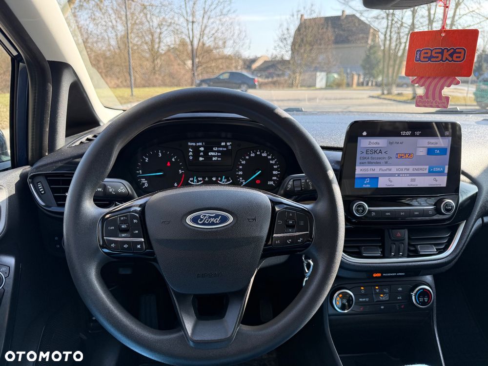 Ford Fiesta - 23