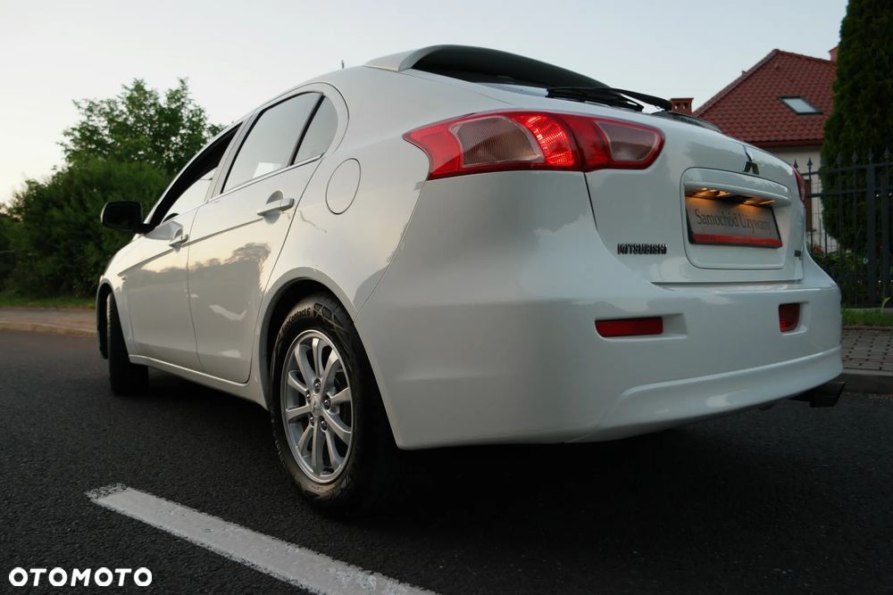 Mitsubishi Lancer - 34