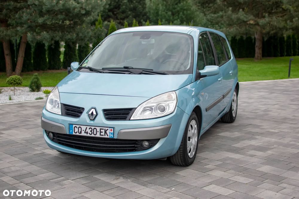 Renault Grand Scenic - 2
