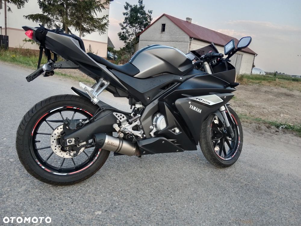 Yamaha YZF - 3