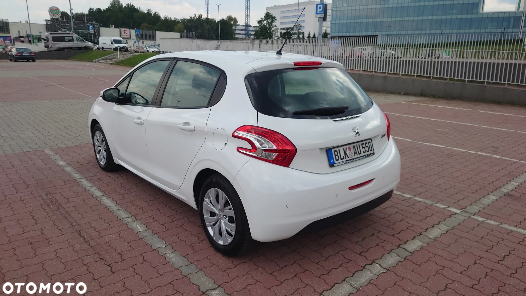 Peugeot 208 1.2 PureTech Active - 13