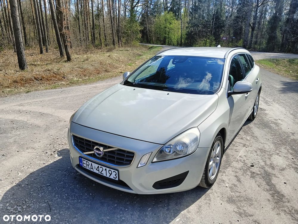 Volvo V60 D3 Summum - 10