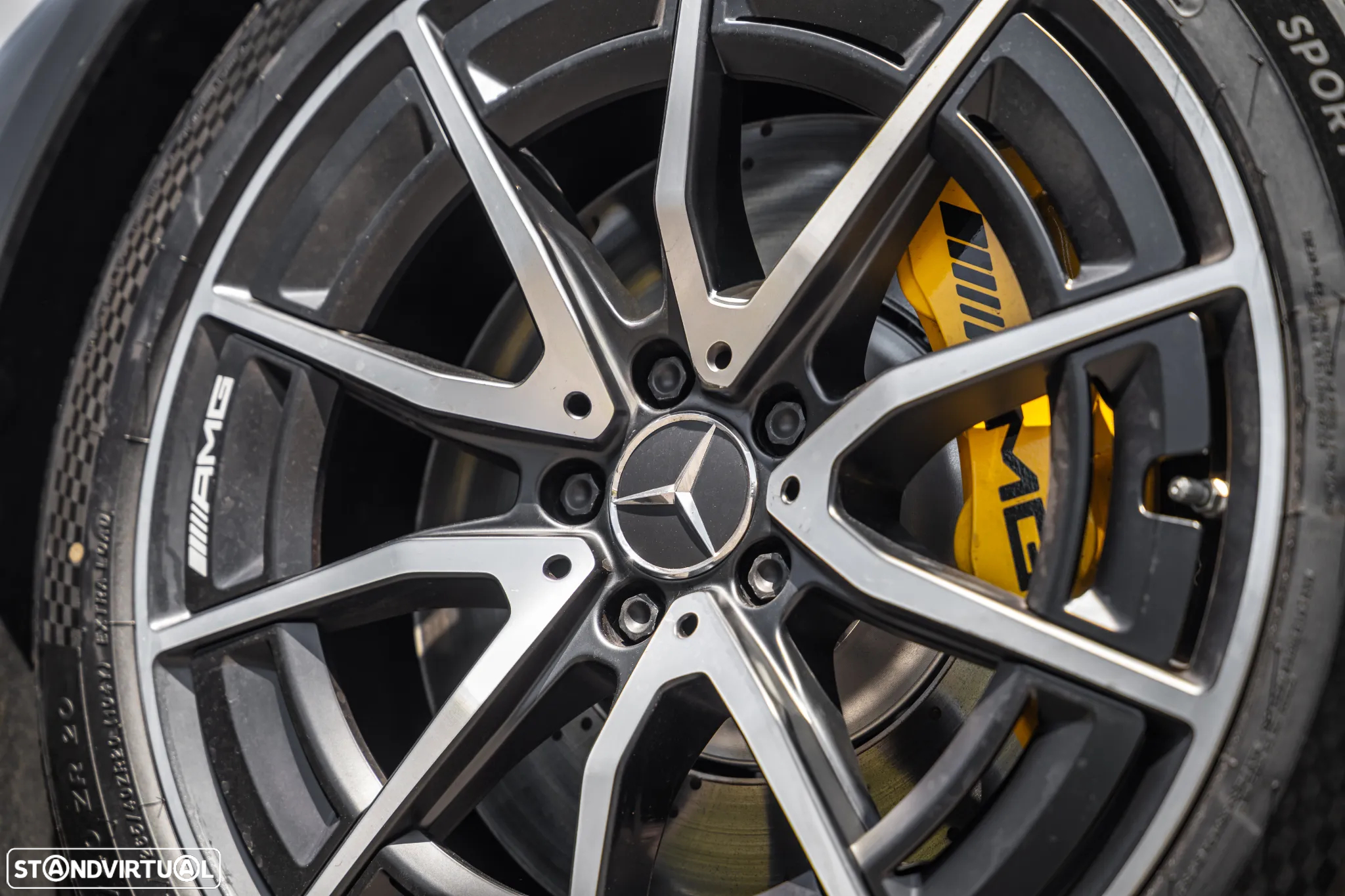 Mercedes-Benz SL 63 AMG 4Matic+ - 5