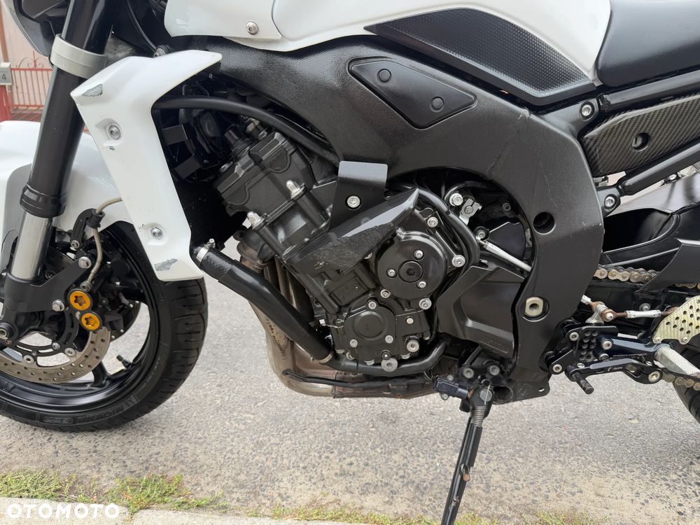 Yamaha FZ - 17
