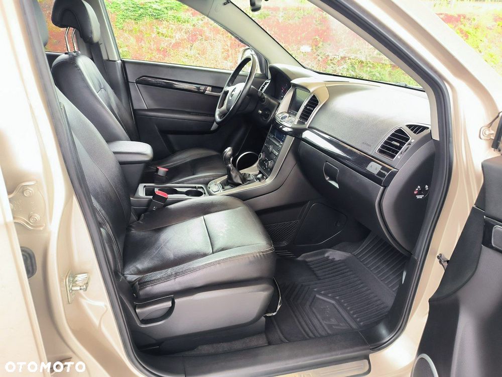 Chevrolet Captiva - 23