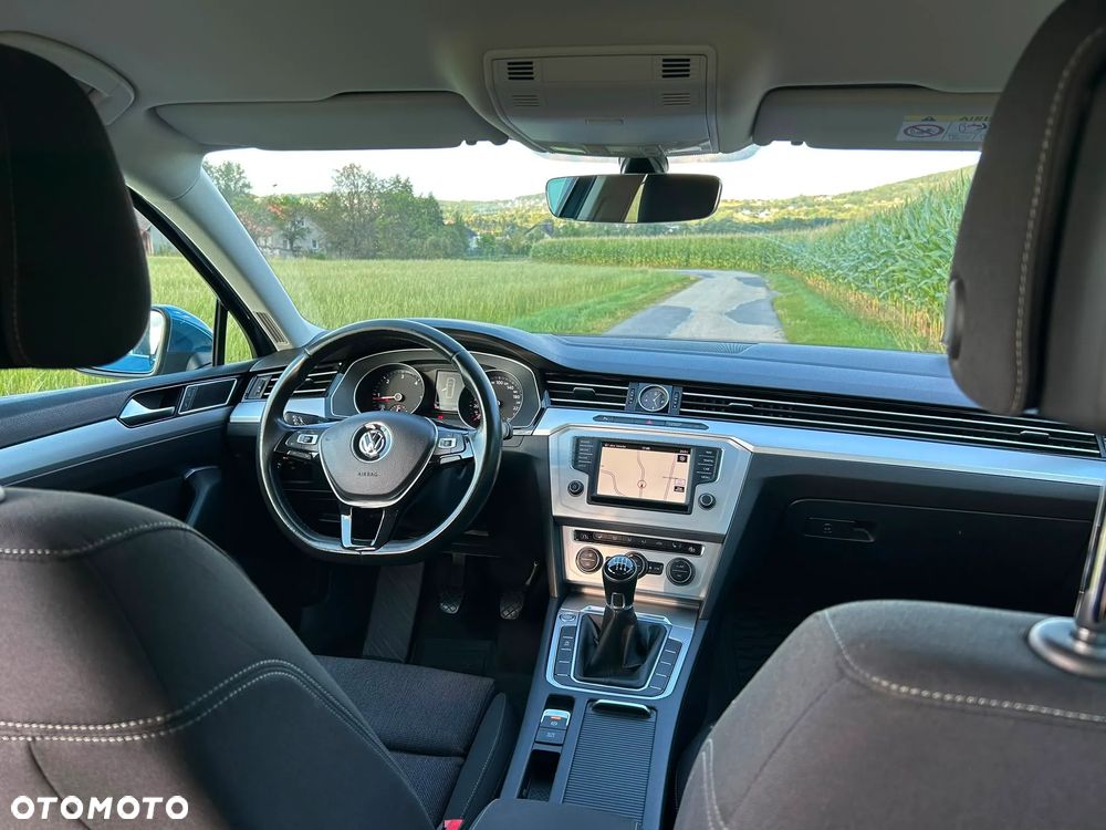 Volkswagen Passat 2.0 TDI BMT Comfortline - 11