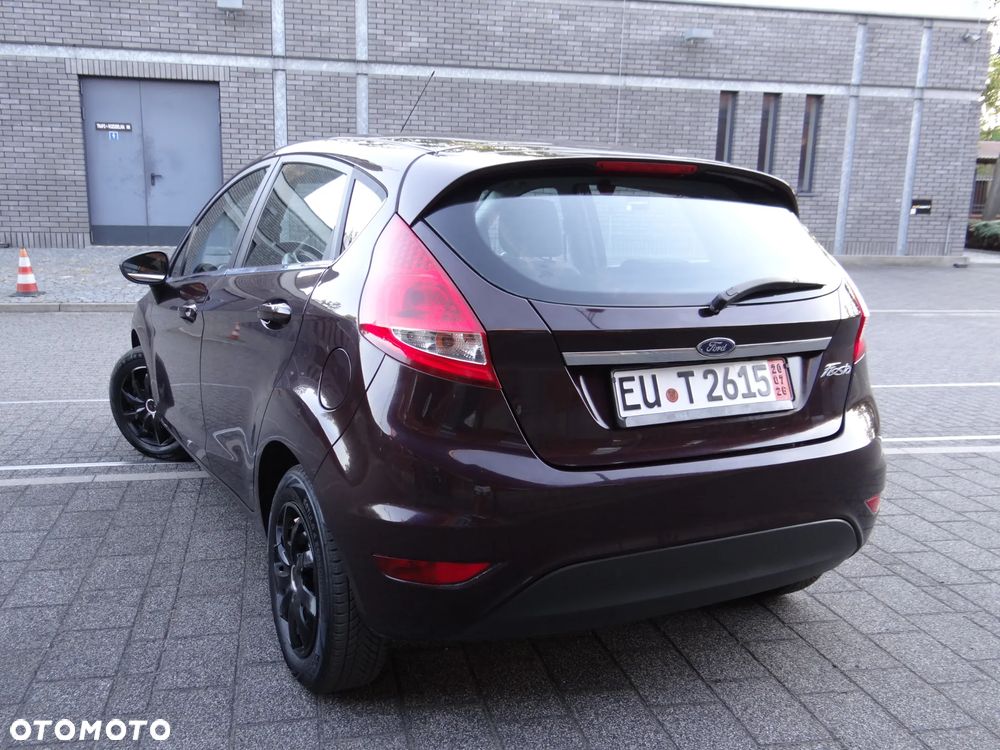 Ford Fiesta 1.25 Ambiente - 6