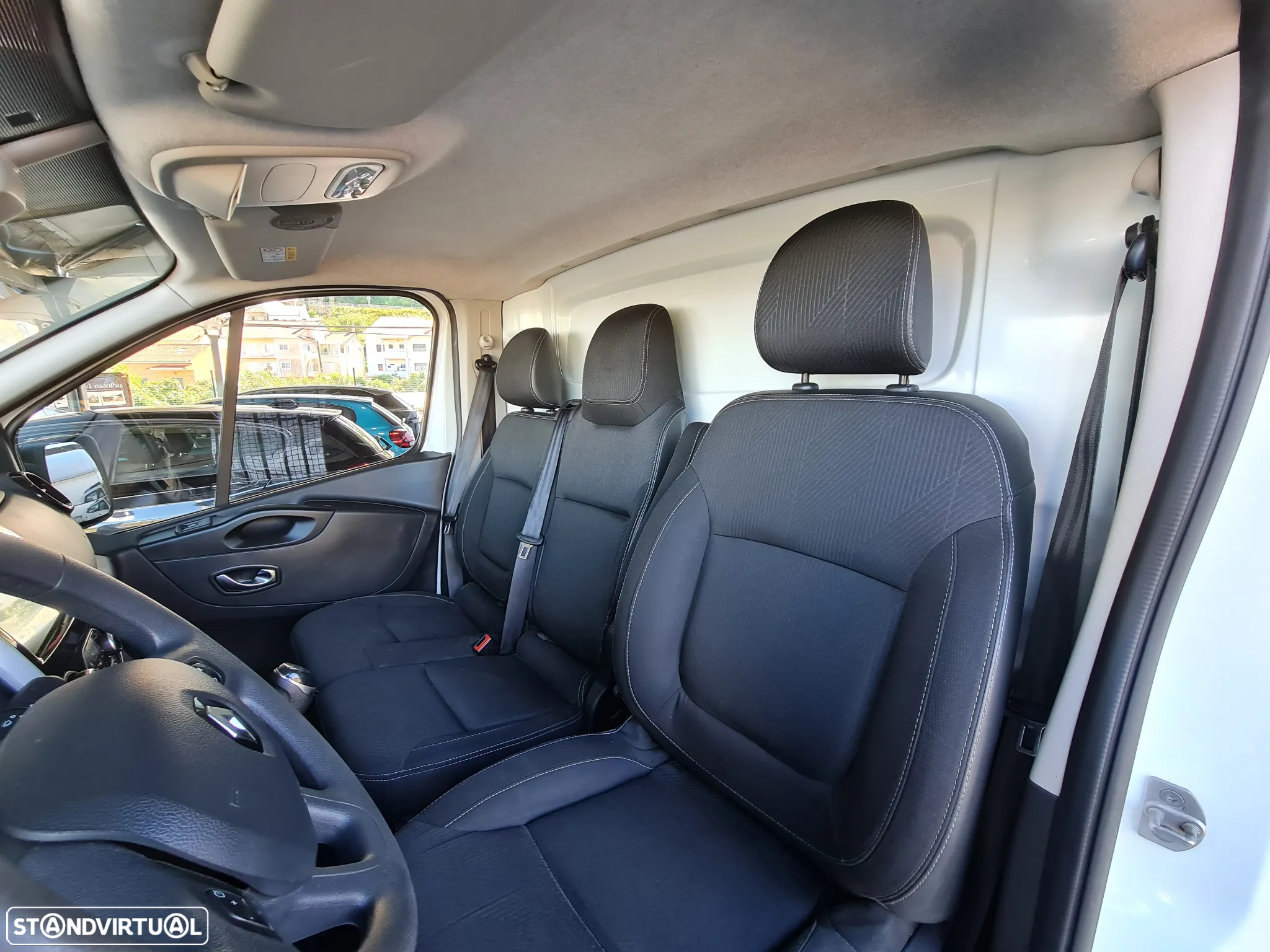 Renault TRAFIC 2.0 Dci 120CV * Câmera/ GPS/ AC/ IVA DEDUTÍVEL * - 21