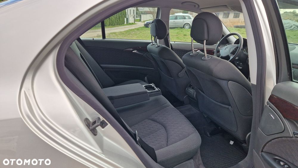 Mercedes-Benz Klasa E 200 Kompressor Automatik Classic - 15