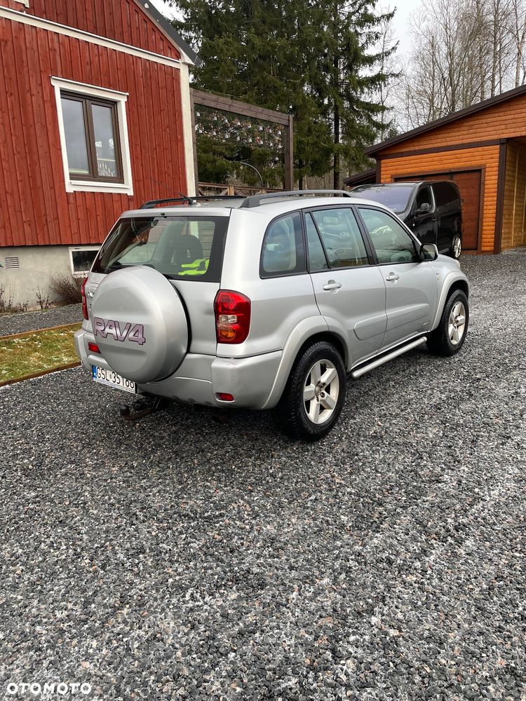 Toyota RAV4 2.0 VVT-i 4x4 - 13