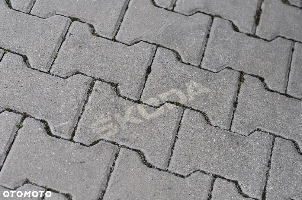 Skoda Superb 1.5 TSI DSG Sportline - 12