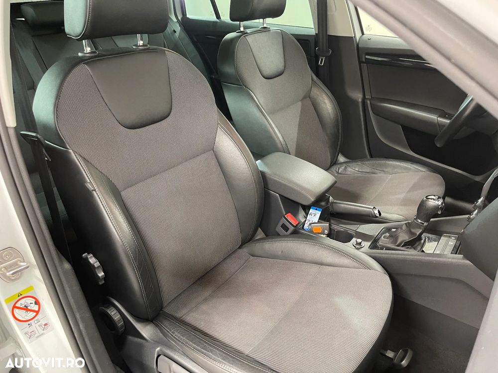 Skoda Octavia Combi 1.6 TDI DSG Style - 11