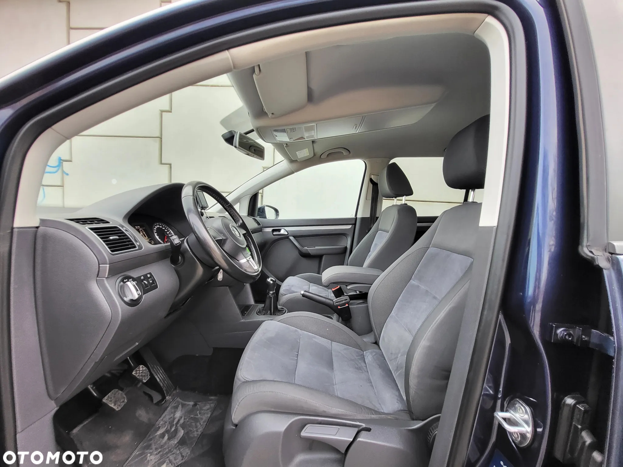 Volkswagen Touran - 7