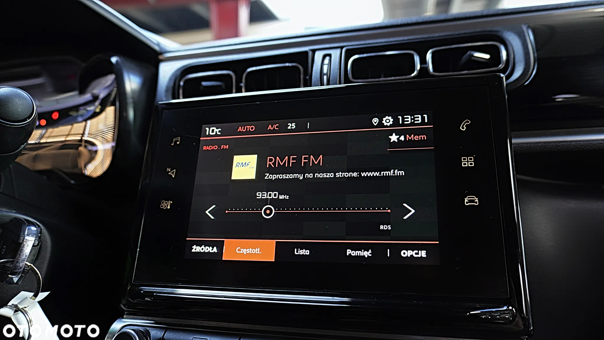 Citroën C3 1.2 PureTech Shine EAT6 - 24