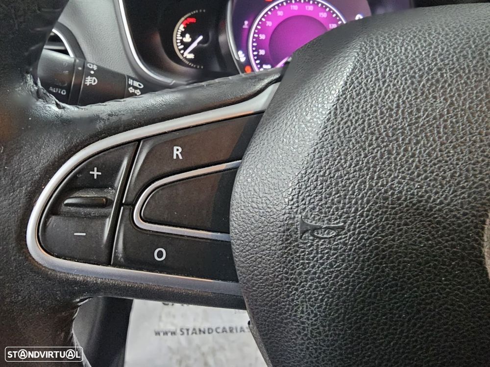 Renault Mégane 1.5 Blue dCi Intens - 15