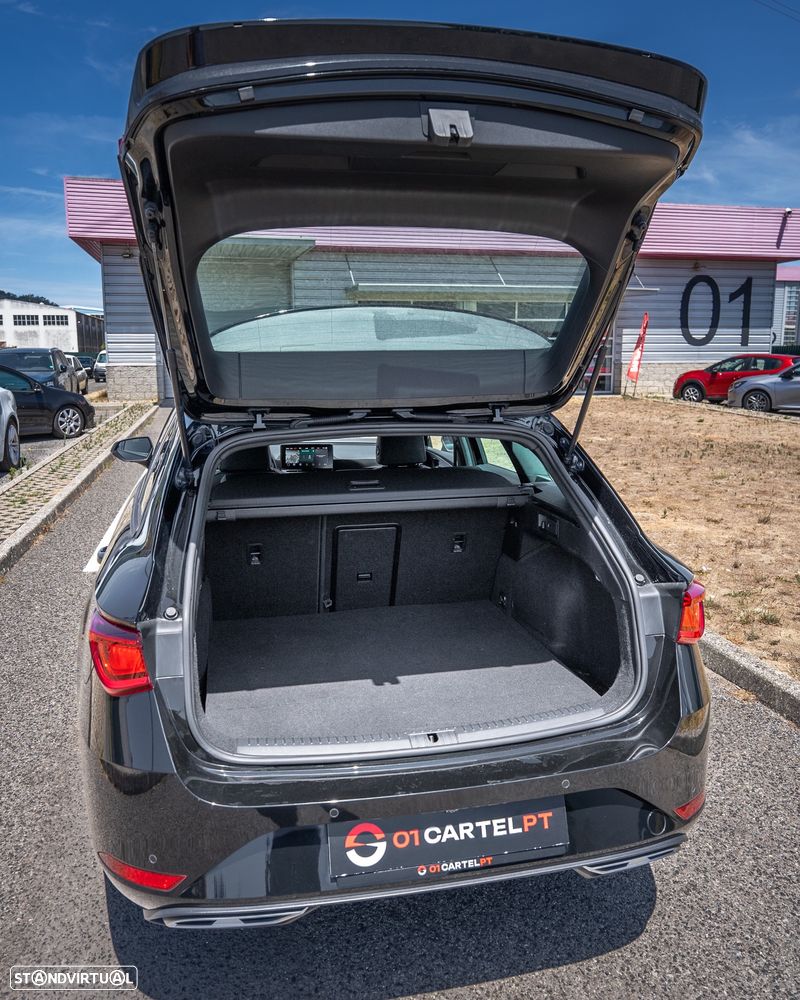 SEAT Leon ST 1.5 e-Hybrid DSG FR Black Edition - 33
