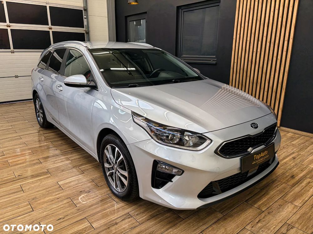 Kia Ceed - 4